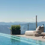 Alpinhotel Pacheiner Hotel