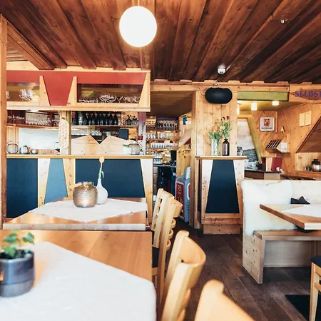 Alpinhotel Pacheiner Треффен