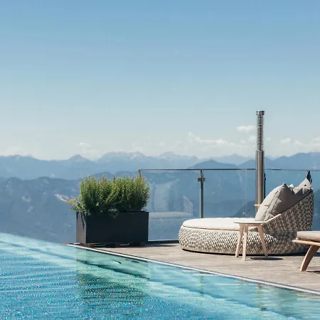 Alpinhotel Pacheiner Hotel