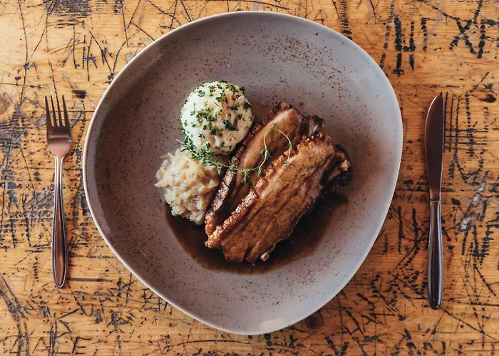 ألبينهوتيل باشاينير فندق